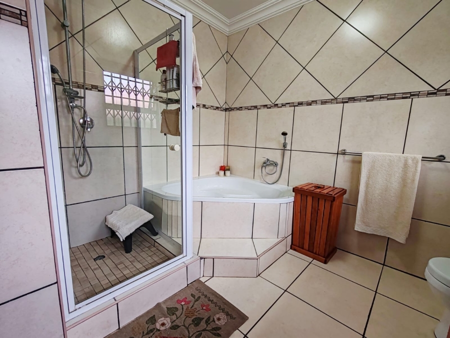 4 Bedroom Property for Sale in Baillie Park North West